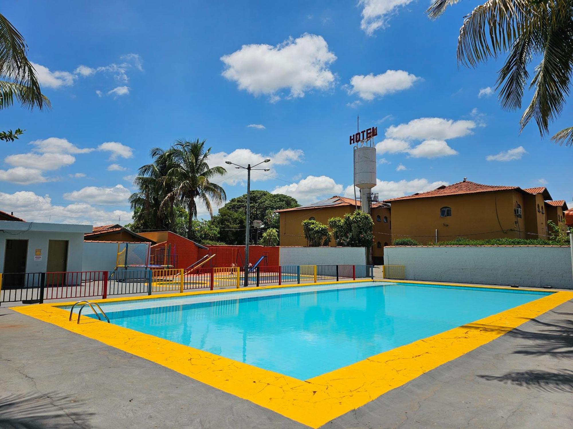 Esplanada Hotel Paraguacu Paulista Exterior foto